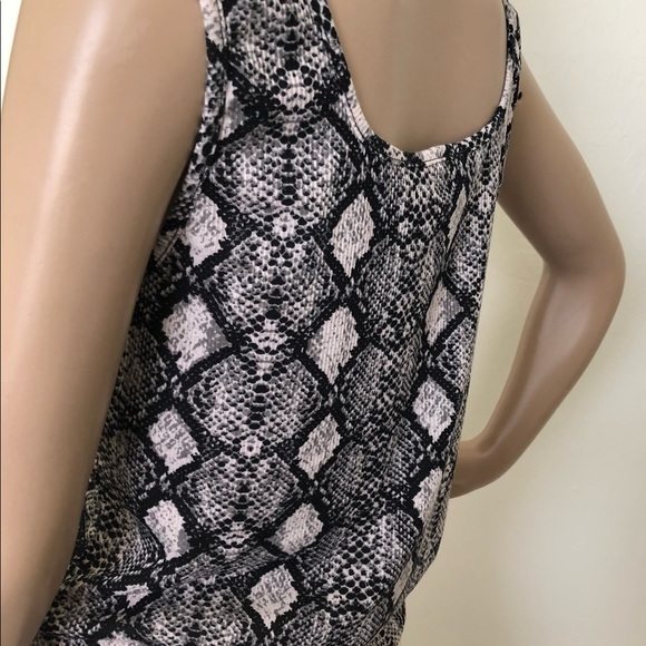 CAUTION TO THE WIND Womens Knitted Top  Tie Front Size Medium Juniors New - Picture 9 of 10